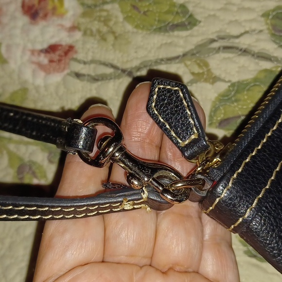 Dooney & Bourke Wristlet - Picture 8 of 12
